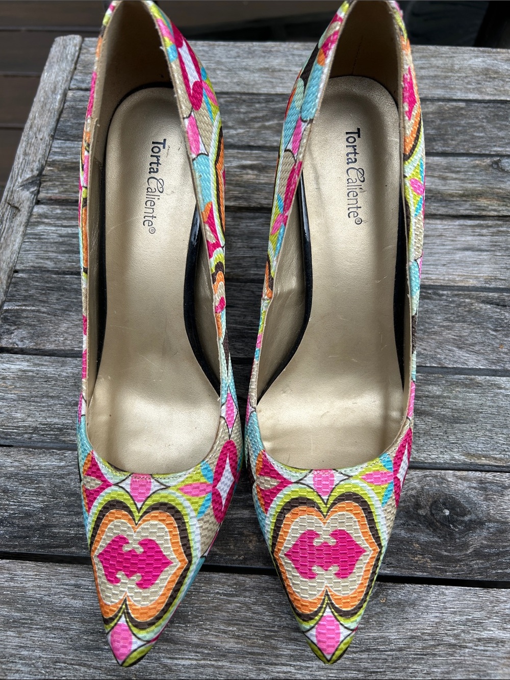 Torta Caliente Multicolor Pointed Toe Heels